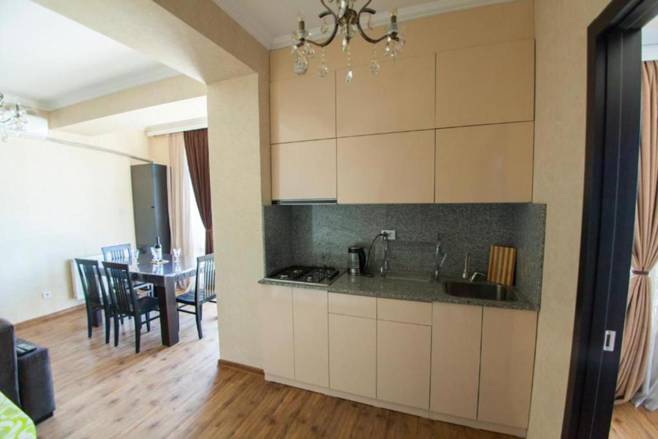 - Amazing View Apartment In Tbilisi - Екстериор снимка